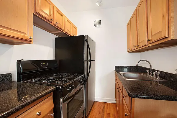 Rented by Corcoran | media 3