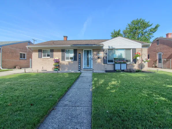 8213 Hillcrest Blvd, Westland, MI 48185