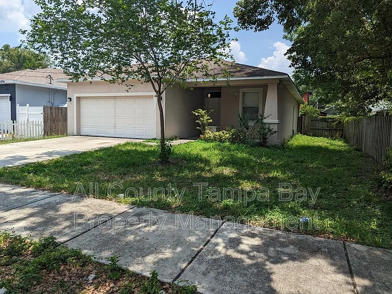 3511 Cone Ct — Photo 3