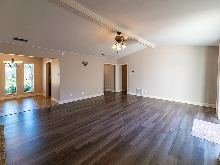 2709 Forest Grove Dr #2709 — Photo 2