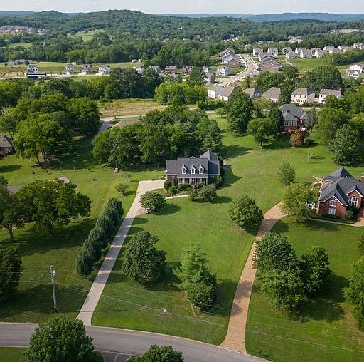 1010 Heritage Woods Dr, Hendersonville, TN 37075 MLS 2546472 Zillow