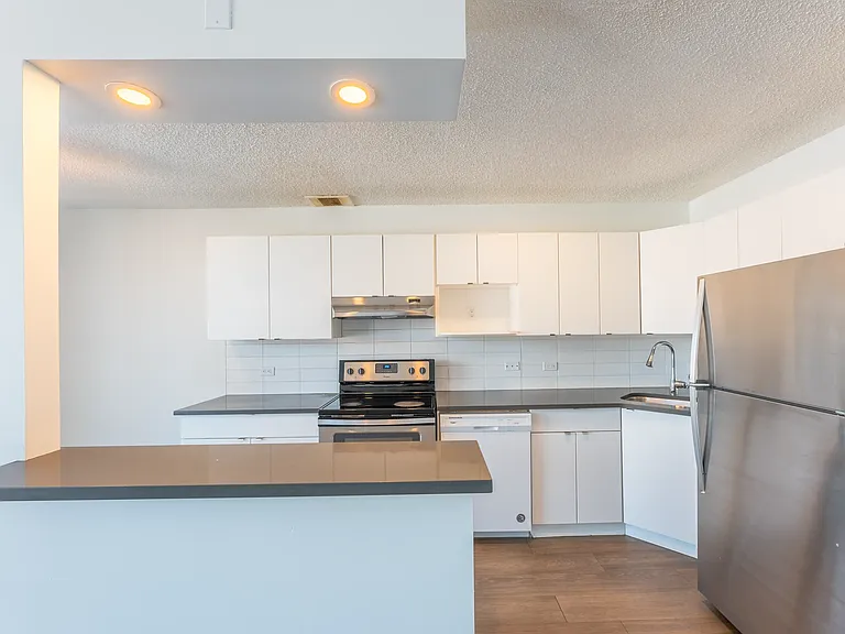 2010 Hope St SW #104 — Photo 50