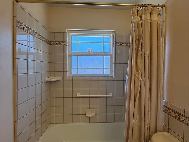 735 Patterson Rd — Photo 31