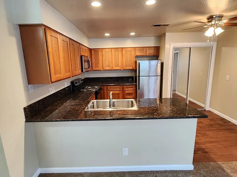 Carmel Woods Apartments — Photo 49
