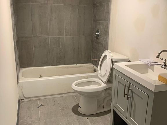 5th image of 4954 N Kentucky Ave #B