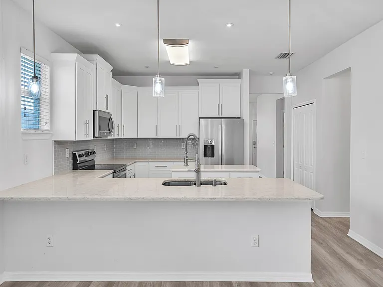 4810 Halls Mill Xing — Photo 13