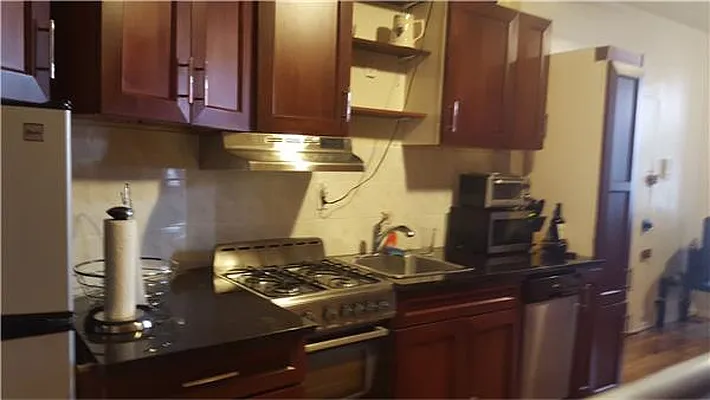 Rented by R New York | media 37