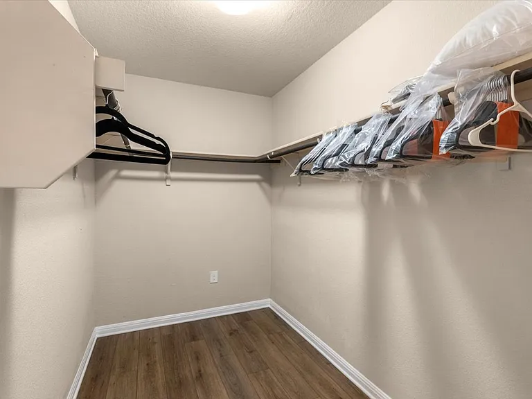 11100 Dawes Pl — Photo 20