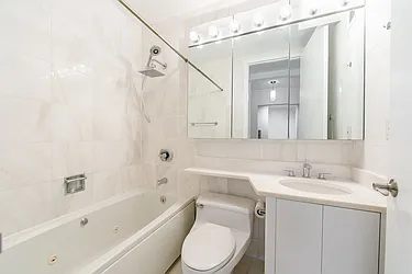 Rented by Barlavi Inc.