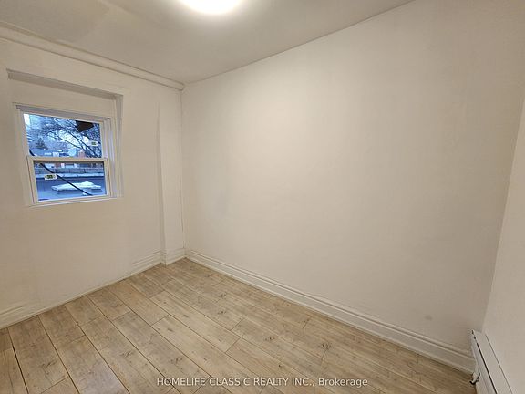 3rd image of 498 King St E #2