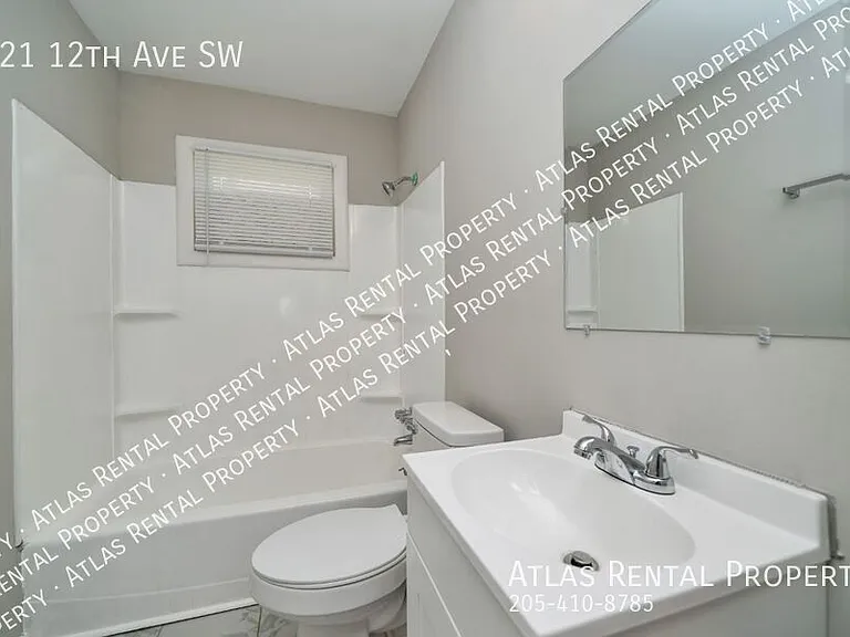 221 12th Ave SW — Photo 16