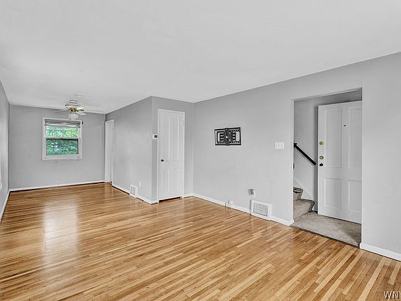 3rd image of 145 Kenview Ave