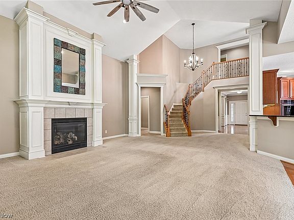 4th image of 36305 Montrose Way