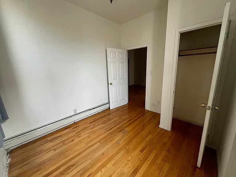 1065 Manhattan Ave #2L — Photo 6