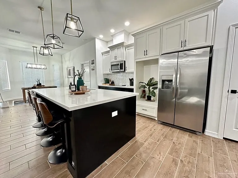 4112 Zion Ave — Photo 6