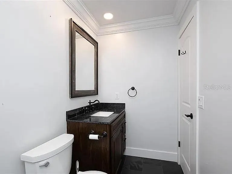 5211 SW 86th Ter — Photo 16
