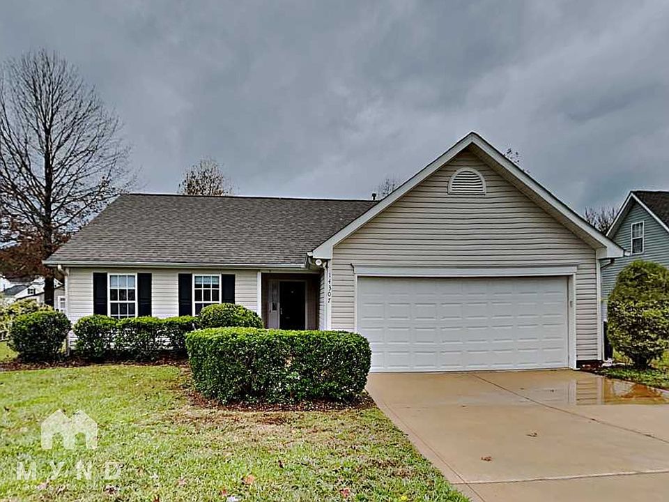 1st image of 14307 Menifee Dr