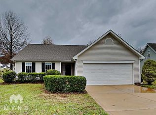 14307 Menifee Dr, Huntersville, NC 28078