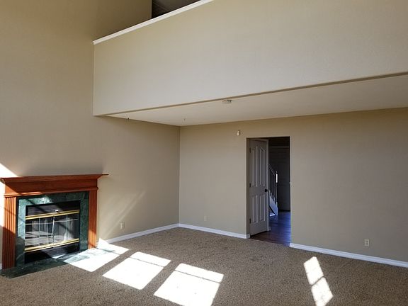 5th image of 18624 Lake Rd