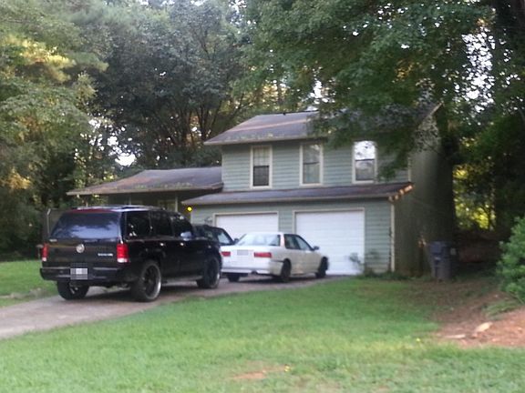 3rd image of 4023 McKinley Dr