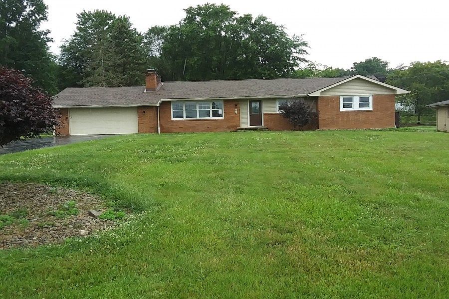 1st image of 807 Lynita Dr NE