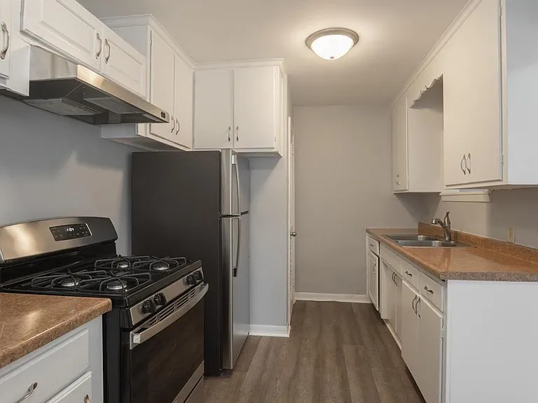 5048 Girard Ave N — Photo 5