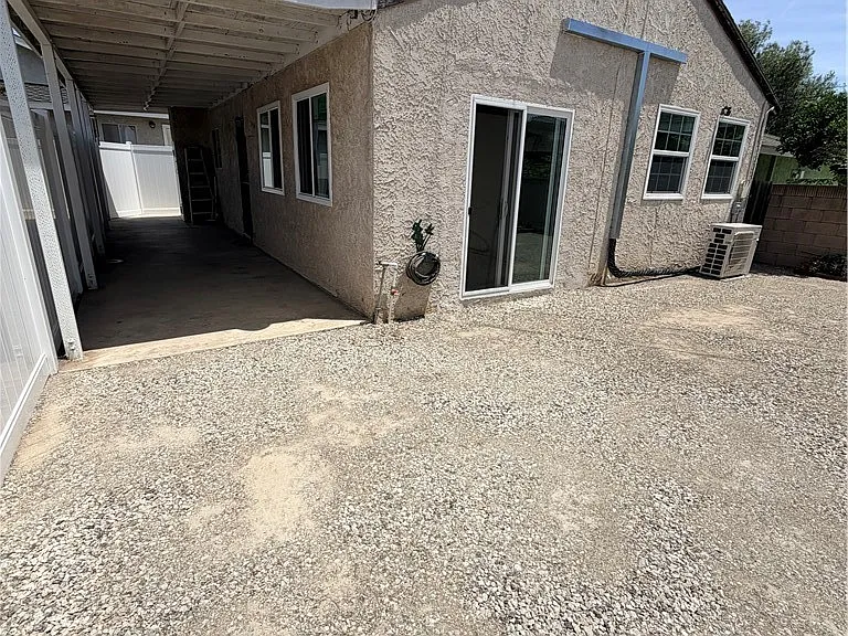 18029 Horst Ave — Photo 2