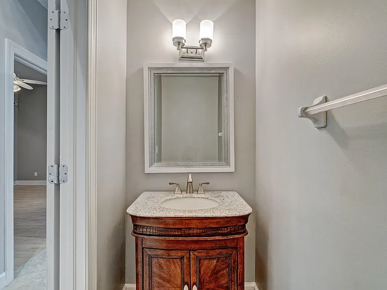 139 Brookhaven Ct — Photo 86