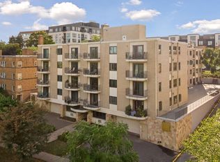 2928 Dean Pkwy APT 5L, Minneapolis, MN 55416