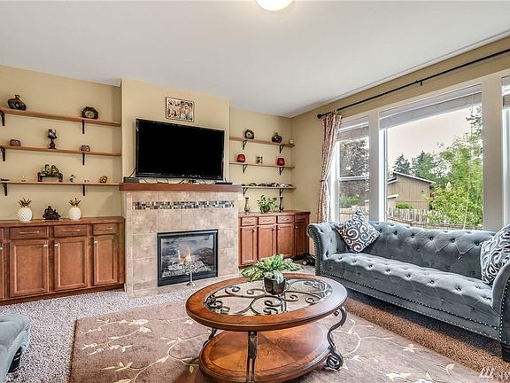 4th image of 15808 92nd Avenue Ct E