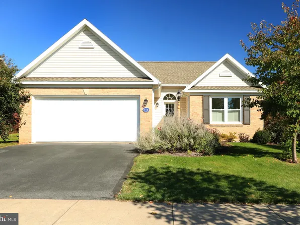 716 Tanager Dr, State College, PA 16803