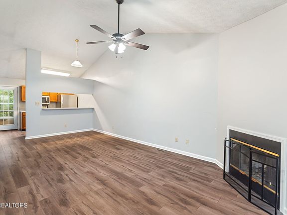 3rd image of 8611 Brightwood Way