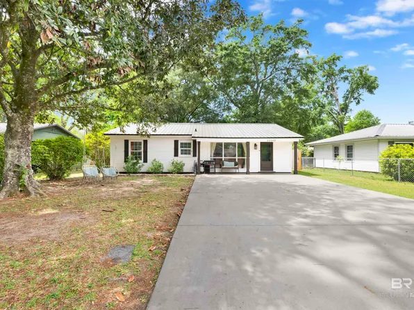 22949 Joyce Ave, Robertsdale, AL 36567