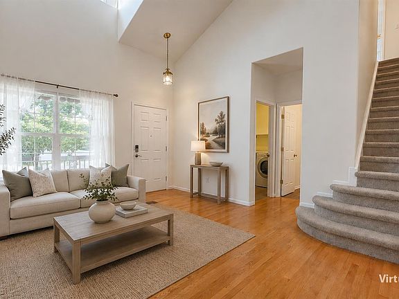 2nd image of 4595 Hunterwood Drive