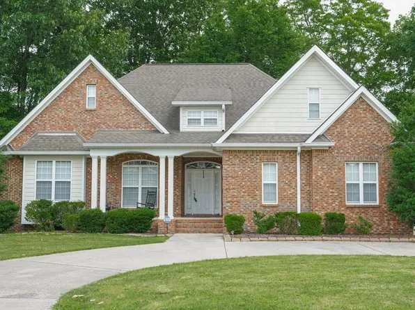 1025 Country Club Rd, Cookeville, TN 38501