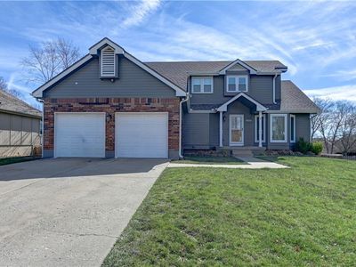 1625 NE Thames Dr, Lees Summit, MO, 64086