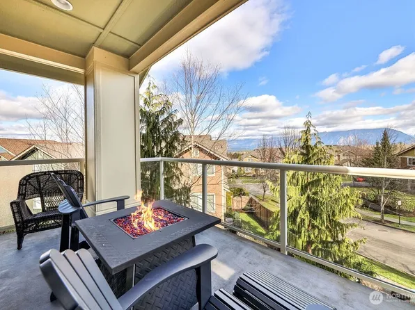 9213 Mitten Avenue SE, Snoqualmie, WA 98065