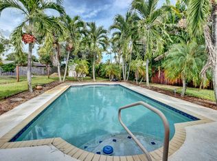 2548 SW 10th Ct, Boynton Beach, FL 33426