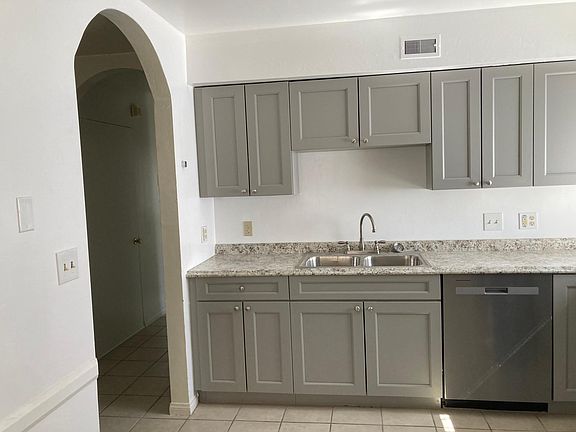 2nd image of 73439 El Paseo Dr