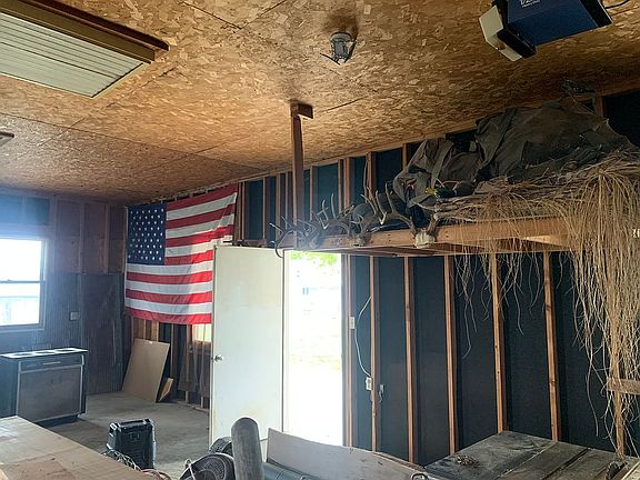5th image of 810 N Green St