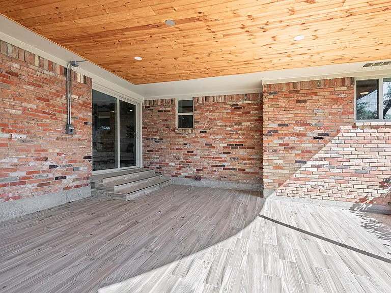 3106 Sharpview Ln — Photo 35