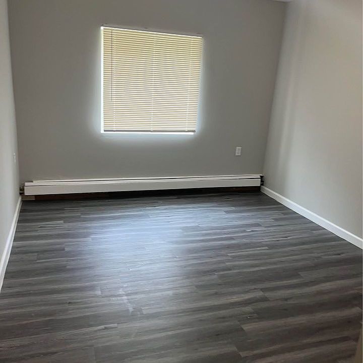 2nd image of 12627 W Outer Dr