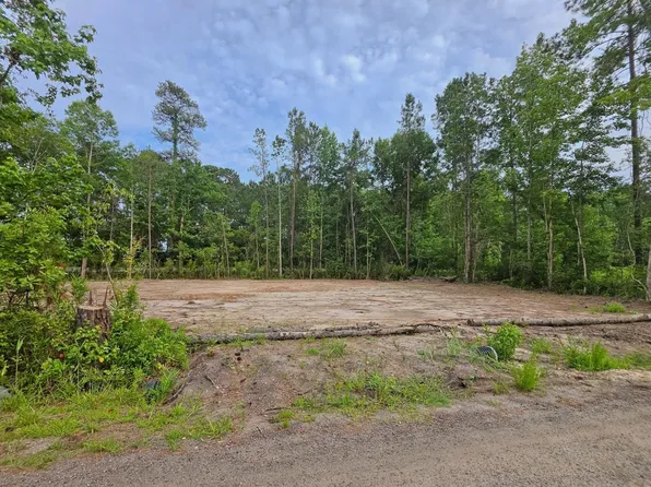 4135 Rose Bud Ln., Myrtle Beach, SC 29588