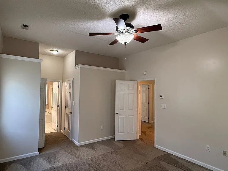 4527 Appley Mead Ln — Photo 12