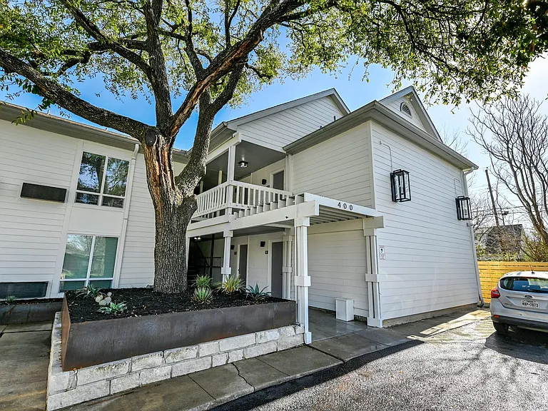 Highland Flats — Photo 2