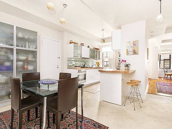 4th image of 410 E 57th St APT 6E