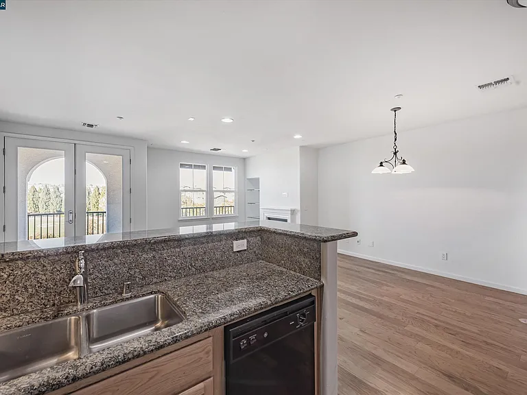 3240 Maguire Way #410 — Photo 20
