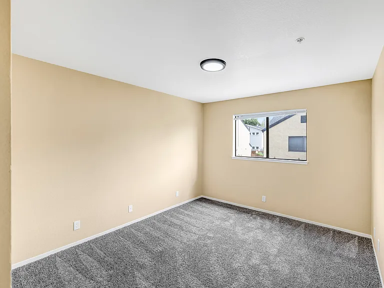 The Gables Apartments — Photo 34