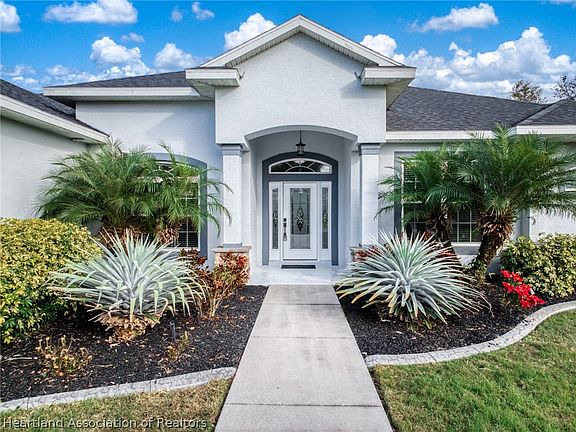 2nd image of 6008 Lake Regency Ln