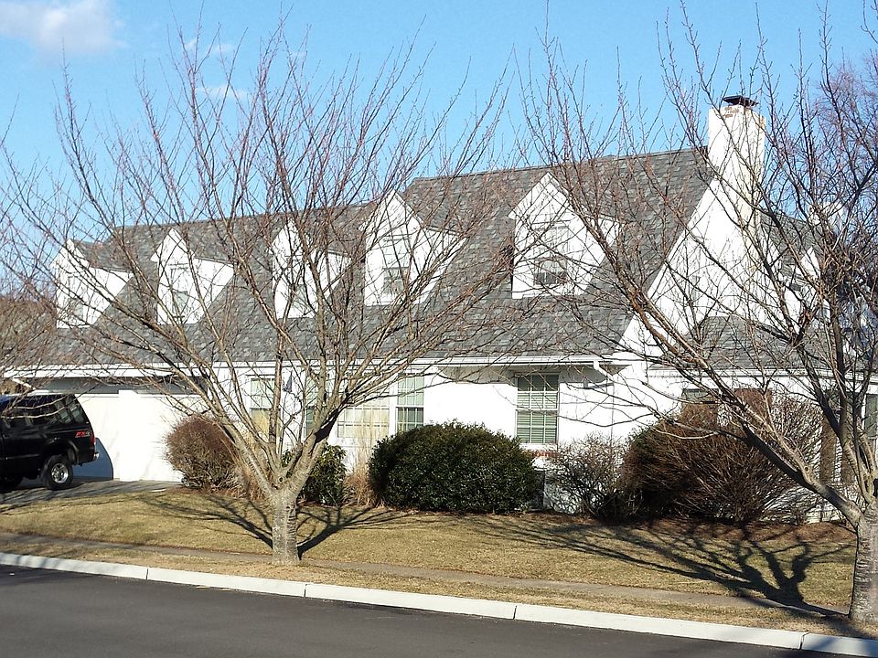 1st image of 321 Stockton Blvd